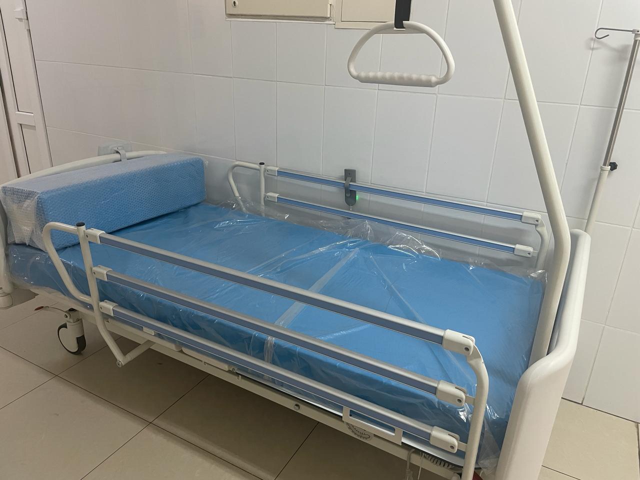 Черняховская больница получила пять функциональных кроватей